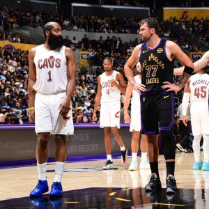 开云-东契奇42+12哈登17分 湖人击败骑士4连胜